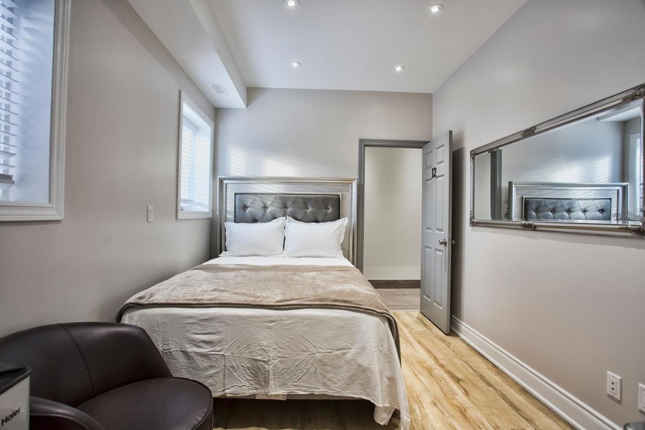 Toronto Rooms And Suites Экстерьер фото
